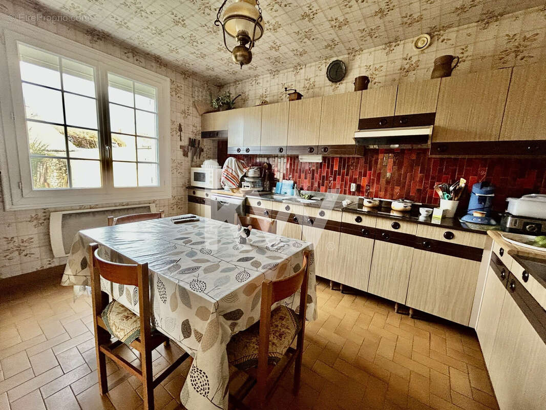 Maison 150 m² à Saint-Hilaire-Saint-Mesmin  - photo 2