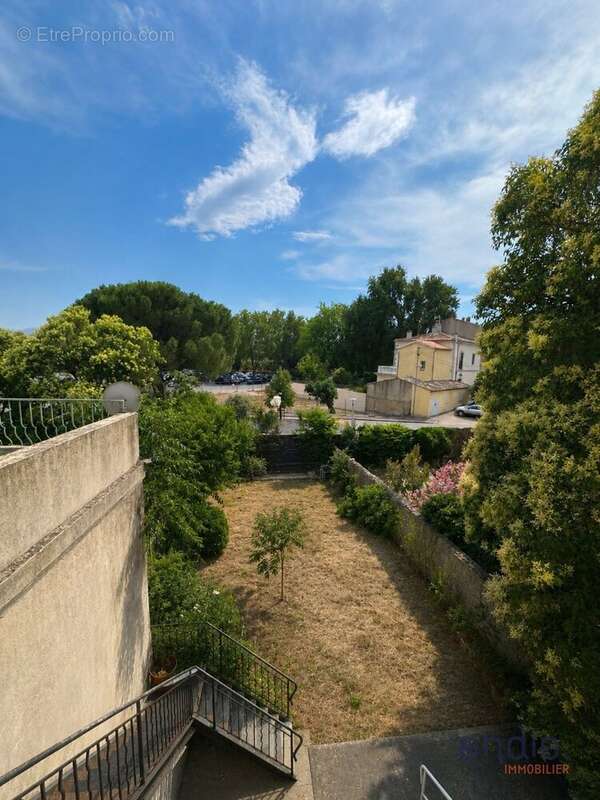 Appartement à FLASSANS-SUR-ISSOLE