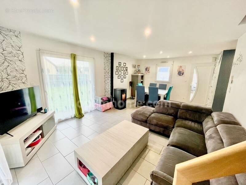 Maison à PLOUNEVEZ-QUINTIN