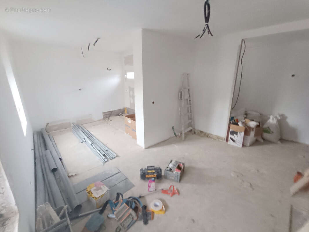 Maison 3 chambres à finir de rénover - photo 5