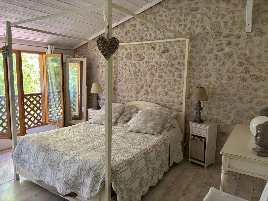 Maison à MOULIS-EN-MEDOC