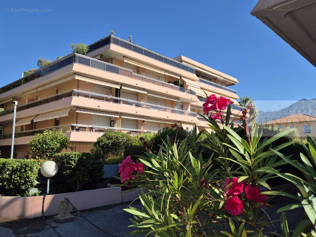 Appartement à ROQUEBRUNE-CAP-MARTIN