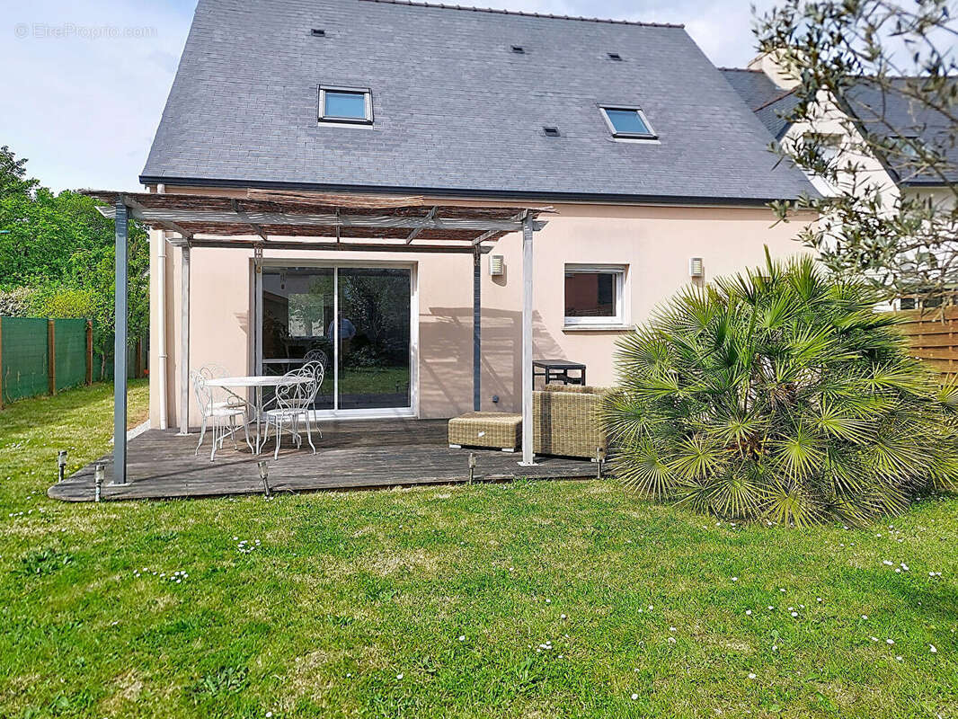 Maison à SAINTE-LUCE-SUR-LOIRE