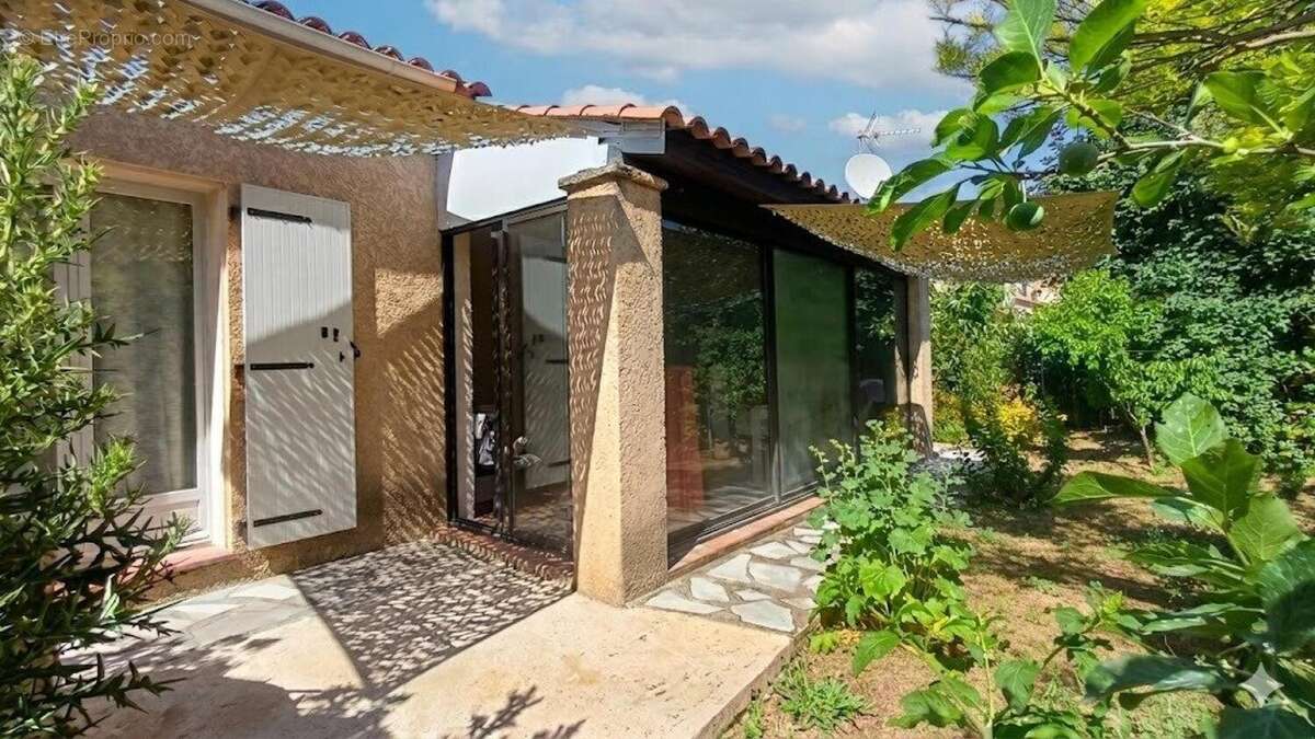 Maison 76 m² à Brignoles  - photo 3