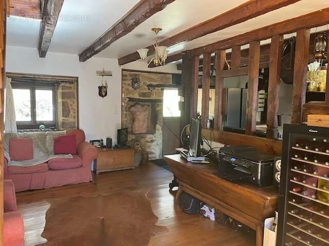 Maison à DOMPS