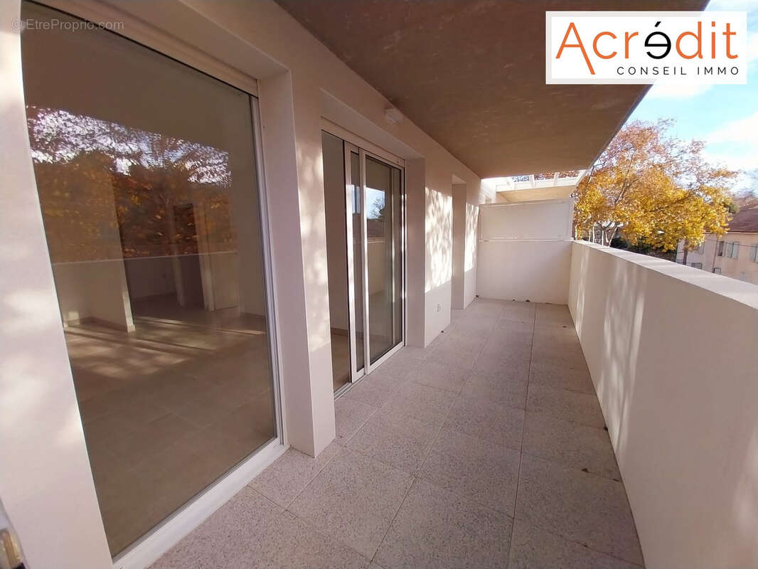 Clermont-L'Hérault : Superbe T2 avec Grande terrasse - photo 4