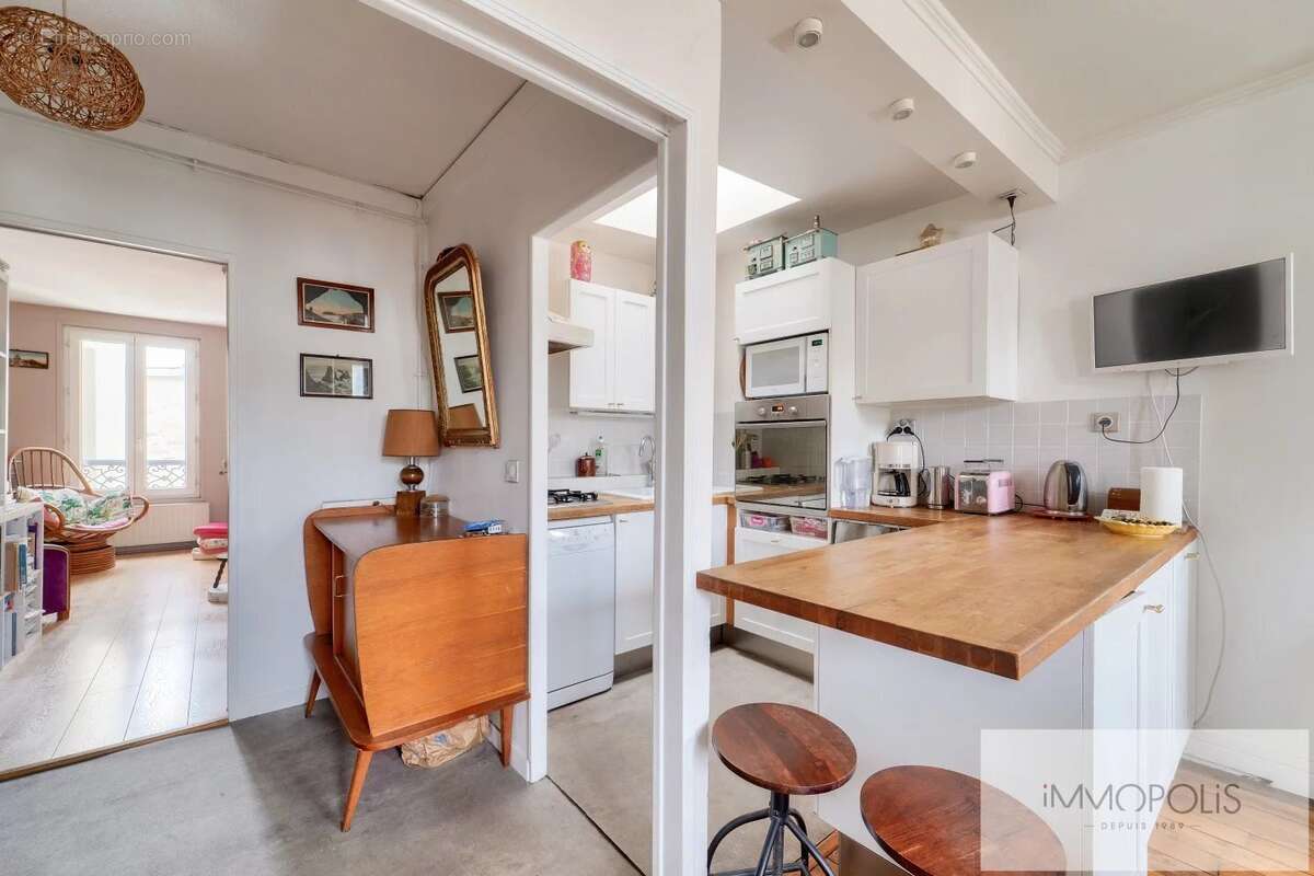 Appartement à PARIS-18E