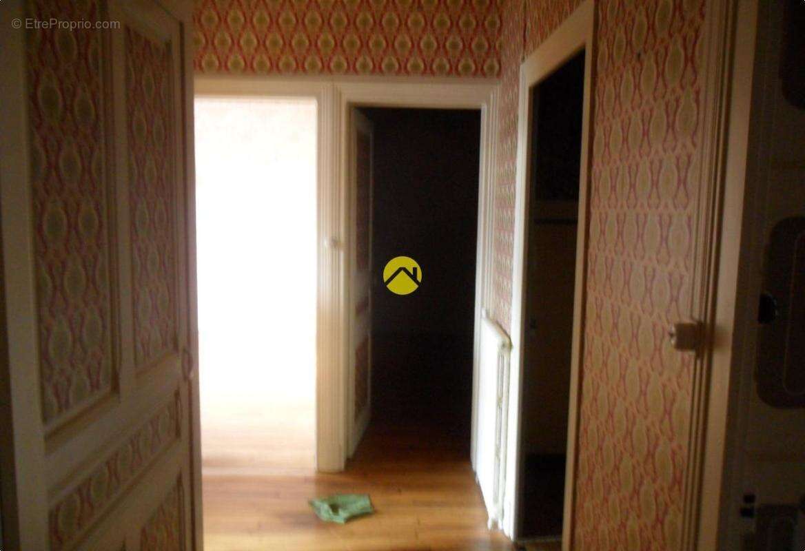 Maison à CHARENTON-DU-CHER