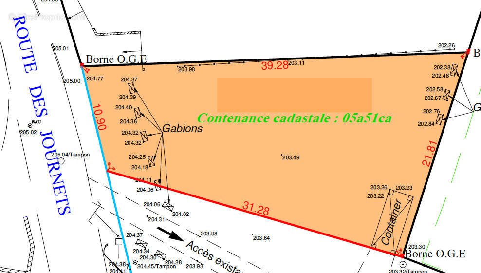 Terrain à LA CHAPELLE-DE-GUINCHAY
