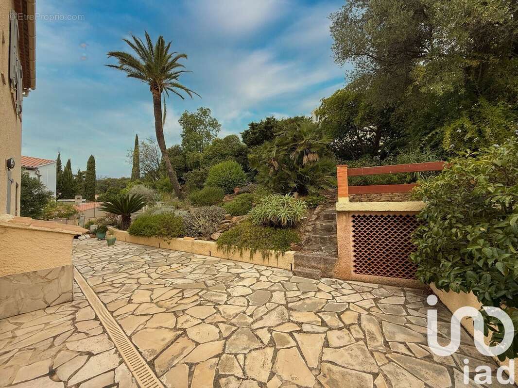 Photo 2 - Maison à HYERES