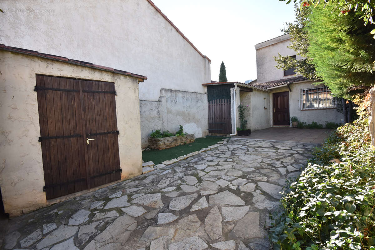 Maison à MARSEILLE-9E