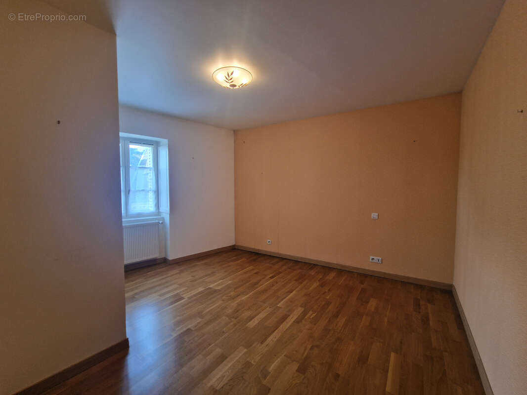Appartement à BRIVE-LA-GAILLARDE