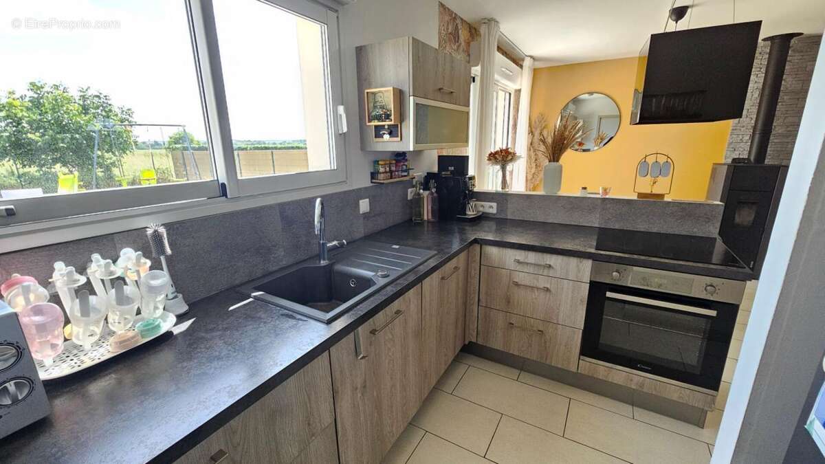 Maison à HOUDAN