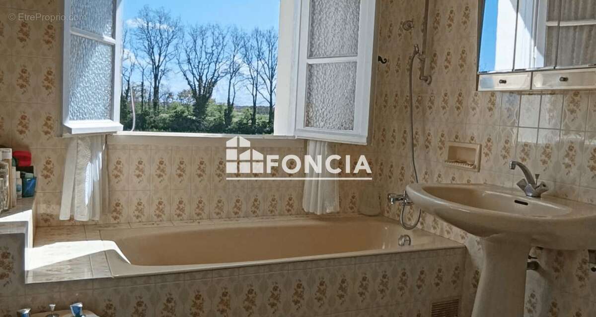 Maison à LE POIRE-SUR-VIE