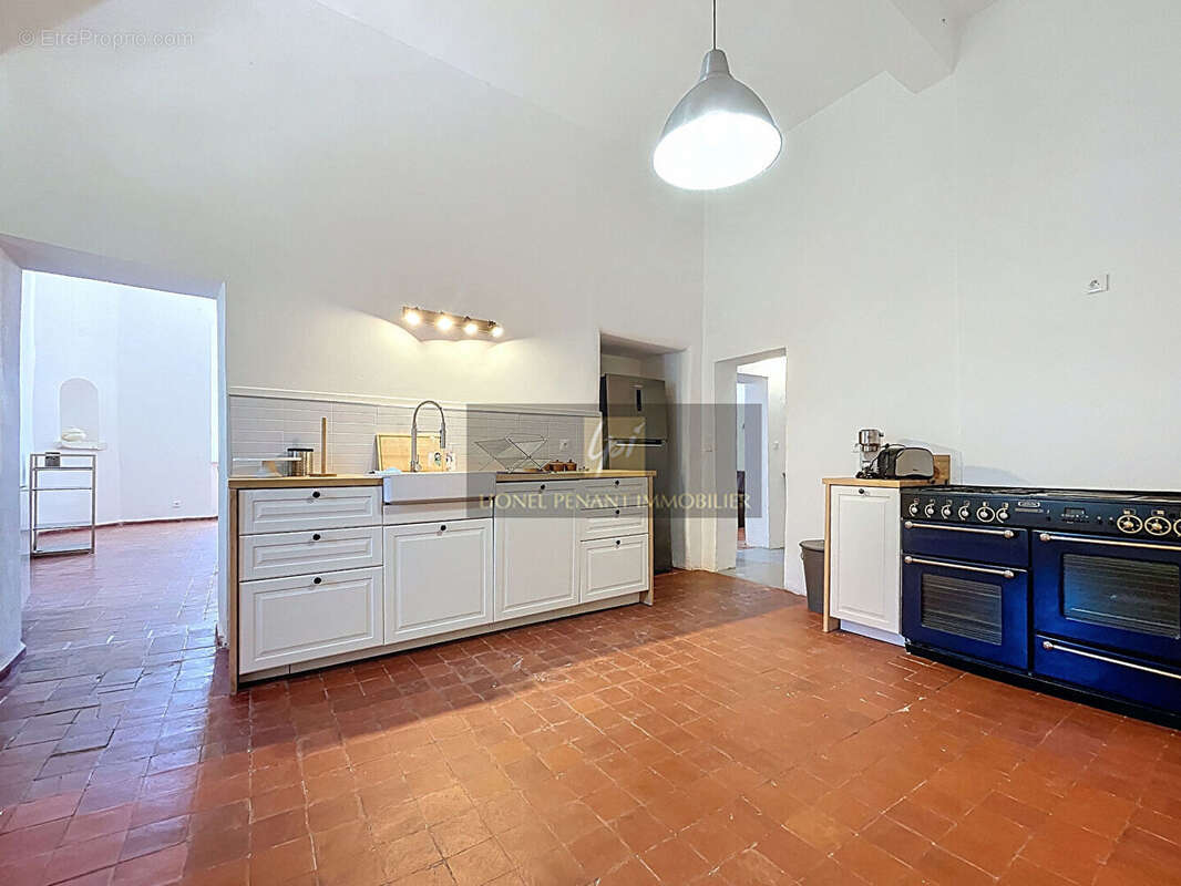 Maison à PERNES-LES-FONTAINES