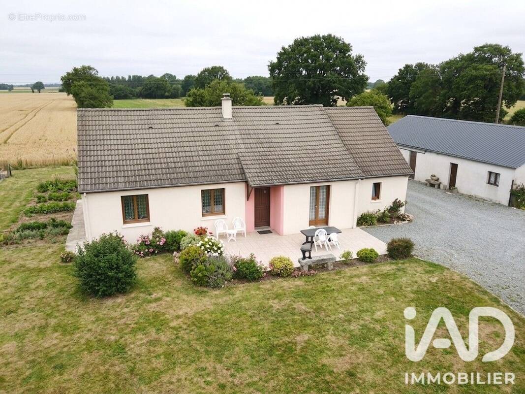 Photo 1 - Maison à MARCILLE-LA-VILLE