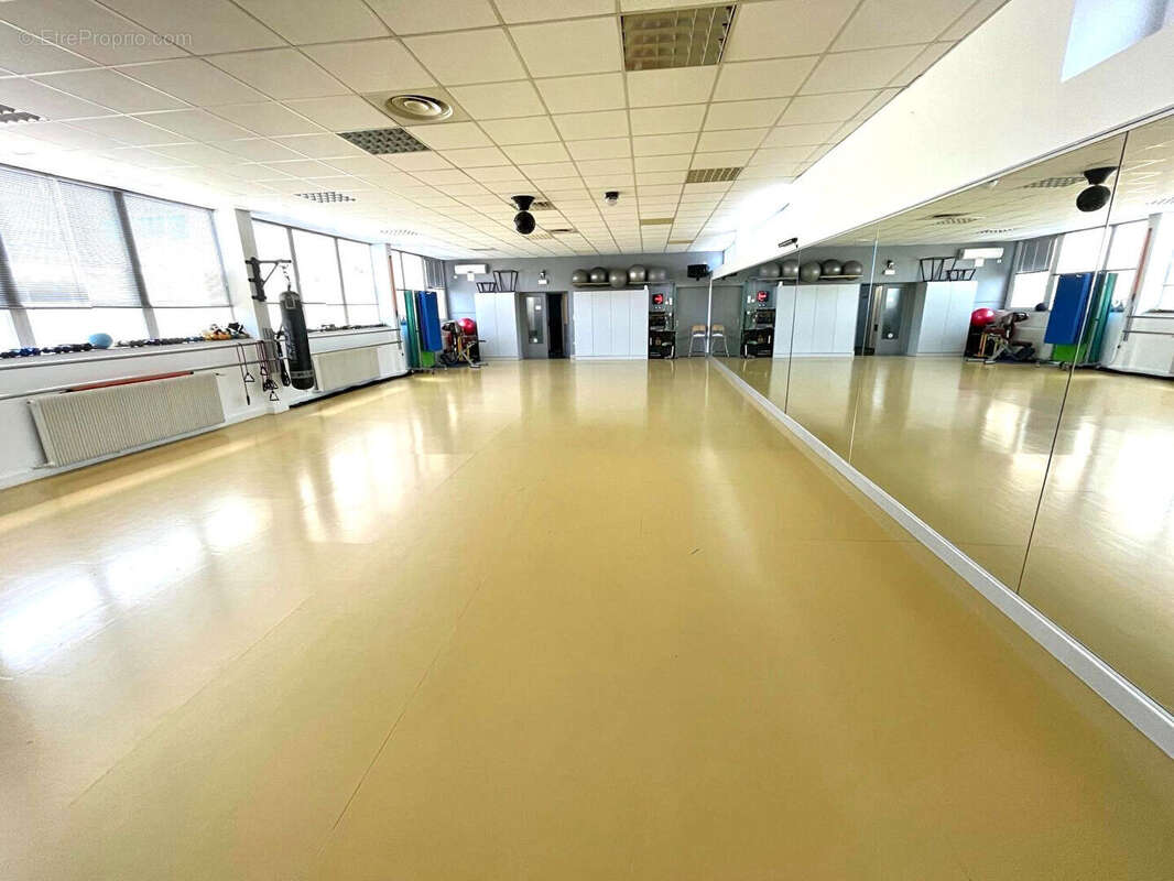 JOLIVET - Immeuble de 612 m2 sur terrain de 1303 m2 - photo 12