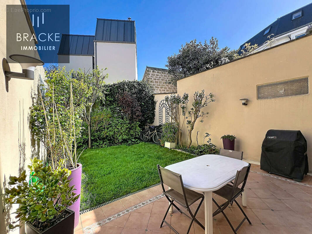 Maison à LA GARENNE-COLOMBES