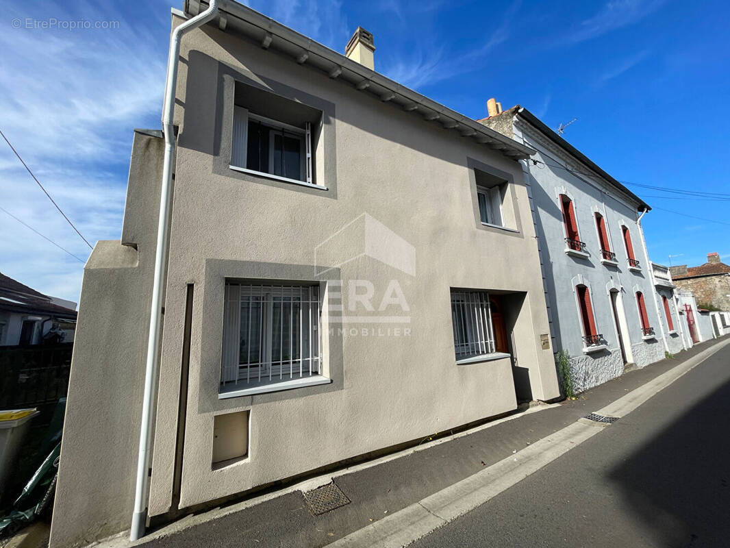 Maison à VIC-EN-BIGORRE