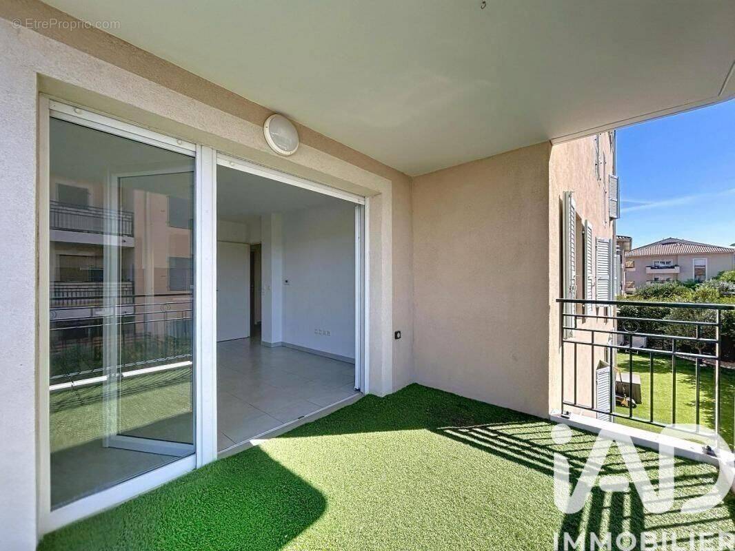 Photo 1 - Appartement à LE MUY