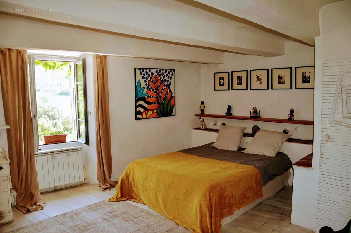 Maison à TOURTOUR