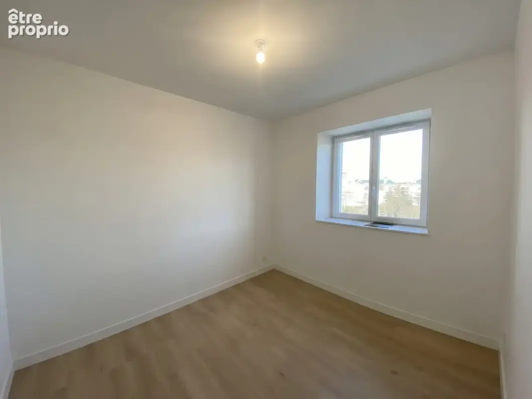 Appartement 4 pièces 77 m² à vendre à Brest (29200) - photo 7