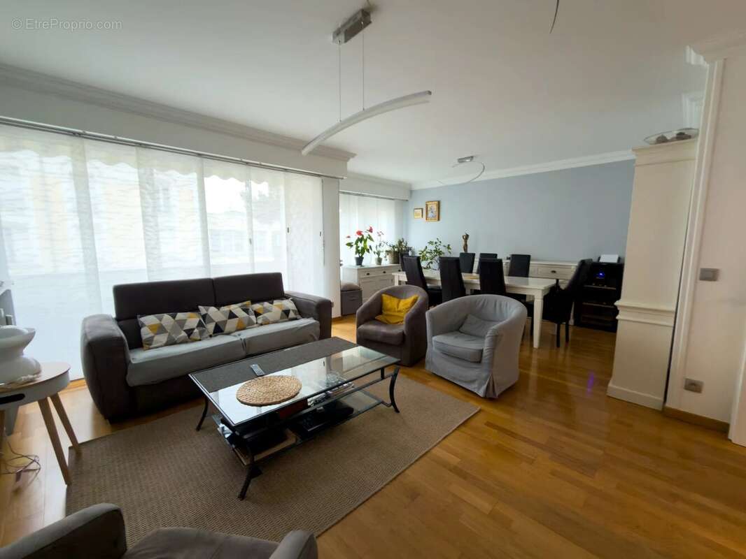 Appartement à LE RAINCY