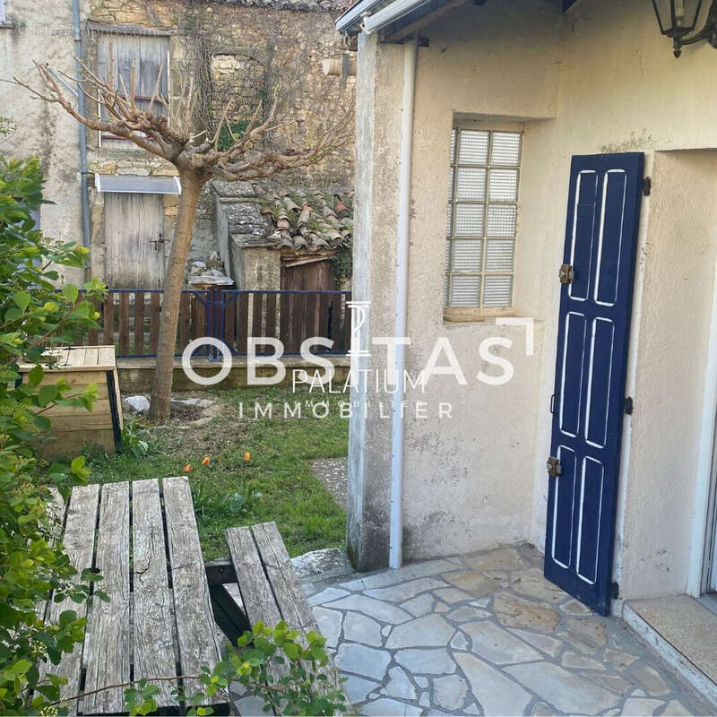 Maison à ONGLES