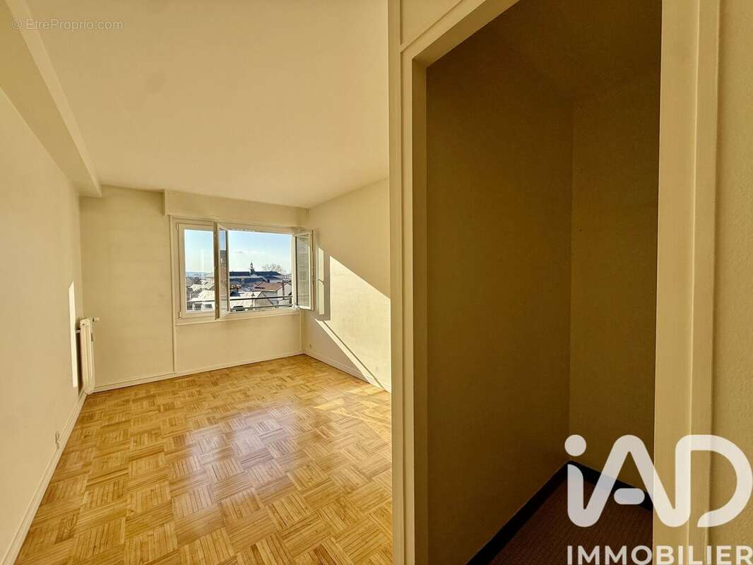 Appartement 83 m² à Reims  - photo 9