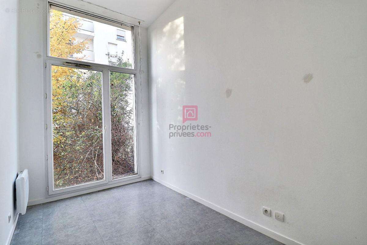 Appartement à SAINTE-GENEVIEVE-DES-BOIS