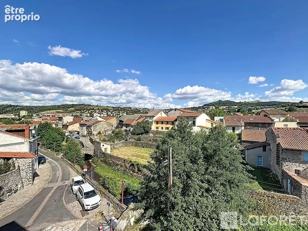 Grand T4 de 101 m² avec garage, balcon et vue dégagée - photo 5