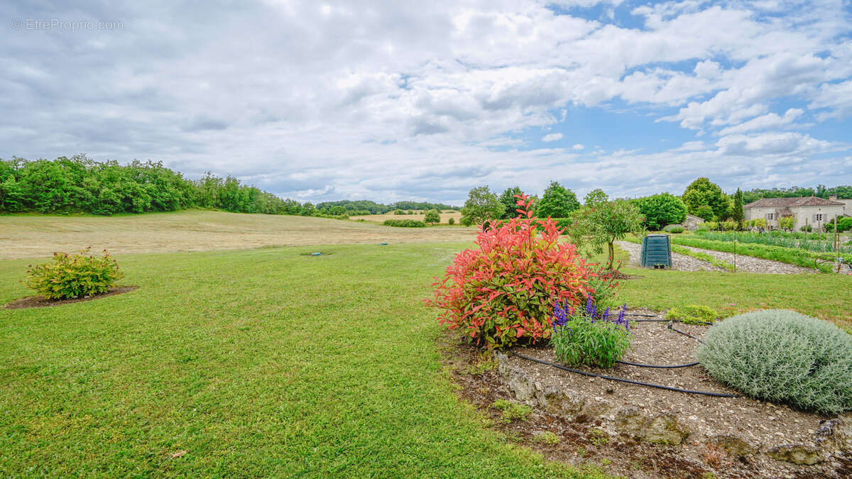 Maison à BAGAT-EN-QUERCY