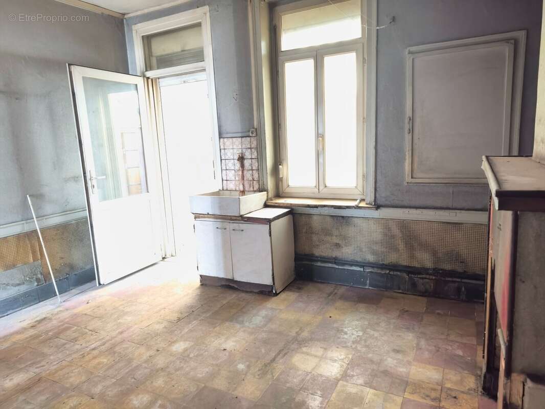 Cuisine - Maison à MONTIGNY-EN-GOHELLE