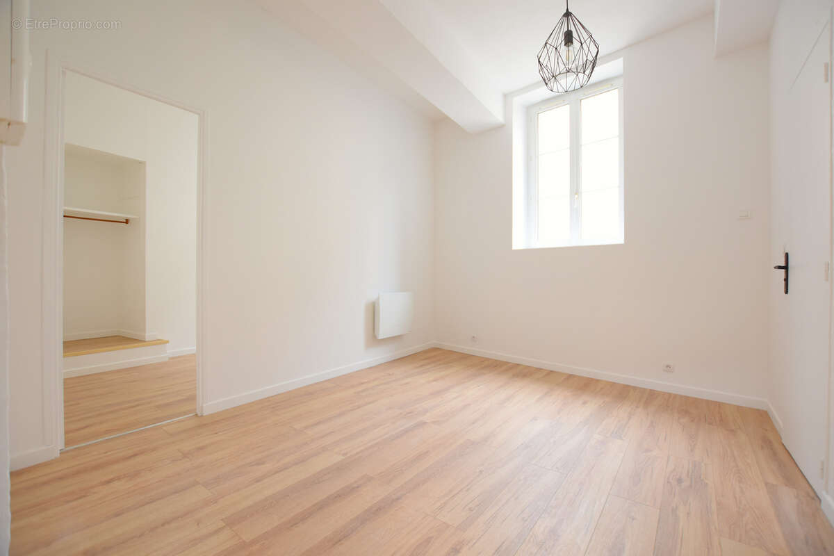 Appartement à SAINT-ARNOULT-EN-YVELINES