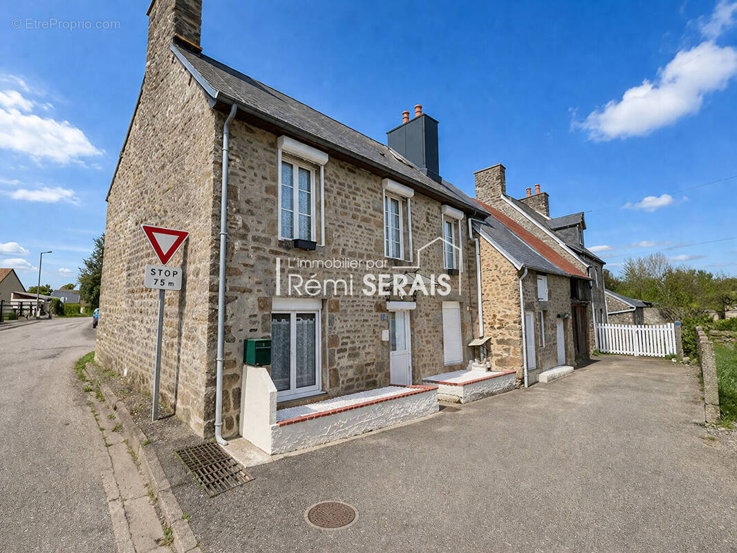 Maison à LANDISACQ