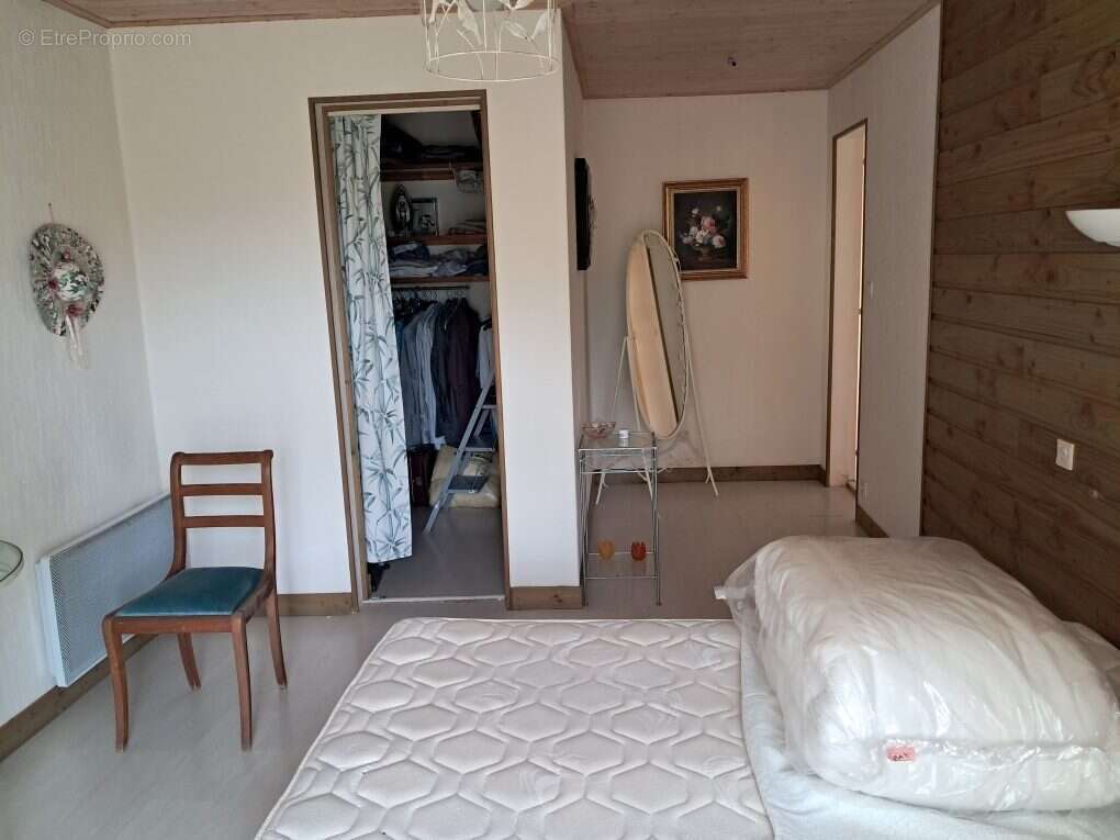 Maison à BOUIN
