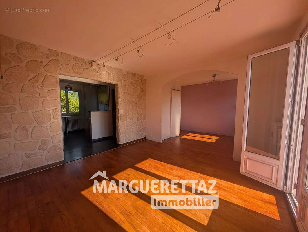 Appartement à VIUZ-EN-SALLAZ