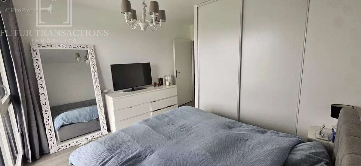 Appartement à COLOMBES