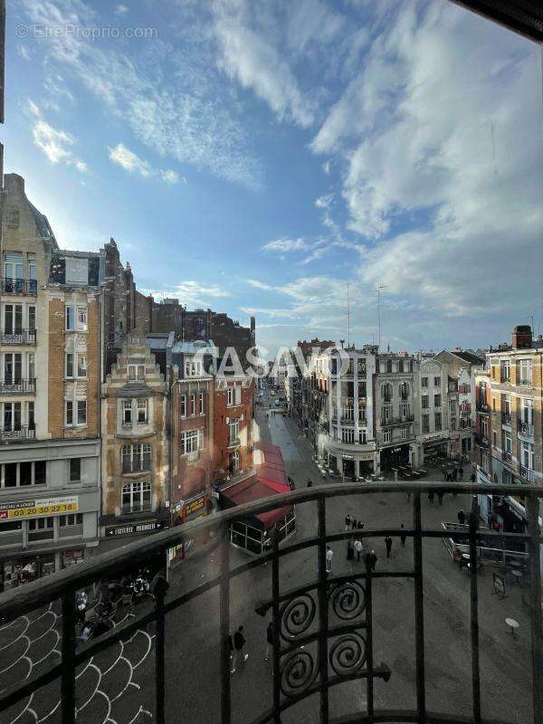 Vente Appartement 2 pièces de 47m² - 59000 Lille - photo 10