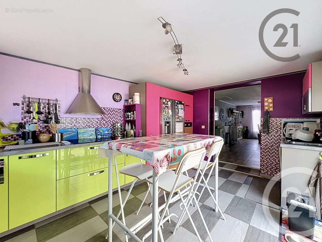 Maison 174 m² à Marolles-Sur-Seine  - photo 4