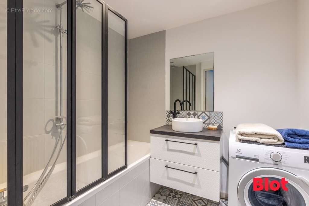 Appartement à SAINT-ERBLON