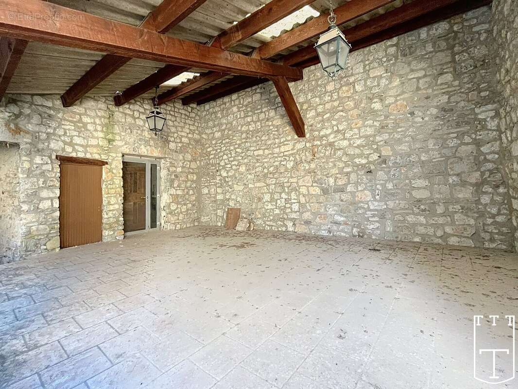 Au cur de Saint-Alban-Auriolles, une âme de pierre vous attend - photo 27