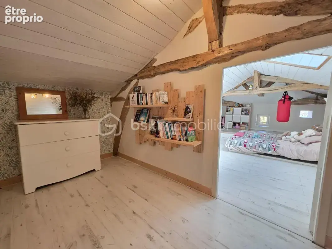 Maison de village en pierre - 4 chambres- 145 m²- jardin- grange - photo 21