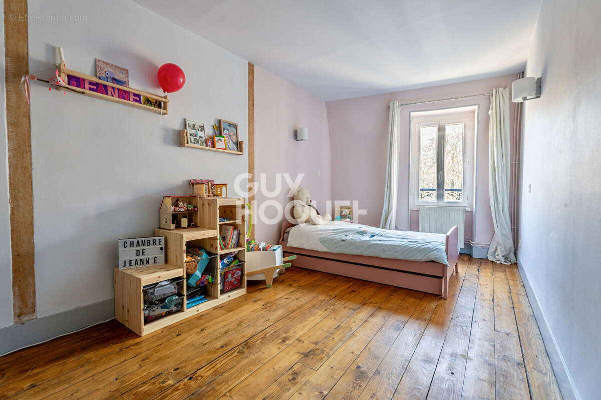 Appartement à AIX-LES-BAINS