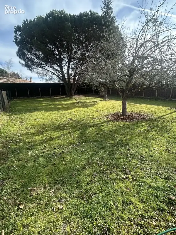 Terrain à bâtir de 485 m² à CARIGNAN-DE-BORDEAUX (33) - photo 2