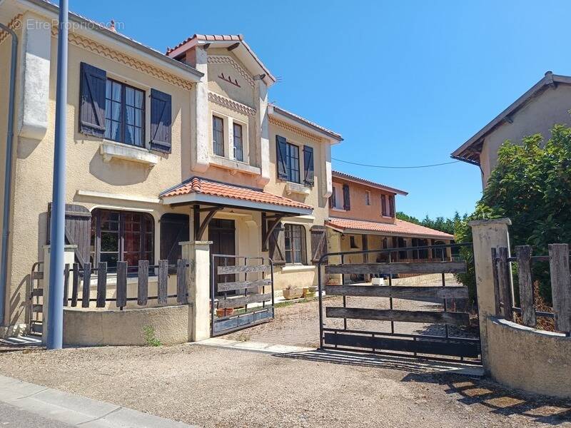 Maison à AIRE-SUR-L'ADOUR
