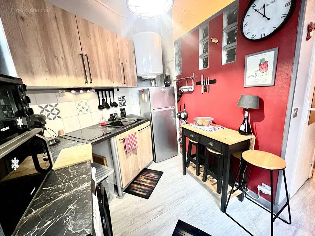 Appartement à PARIS-10E