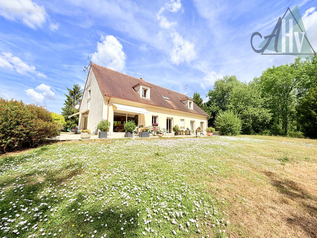 Maison d'architecte - 321 m2 - 4 chambres - photo 3