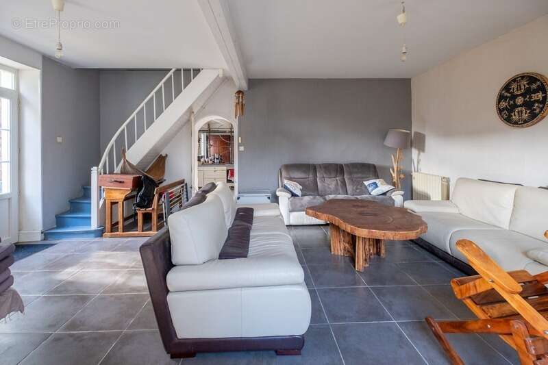 Maison à AIGREFEUILLE-D&#039;AUNIS