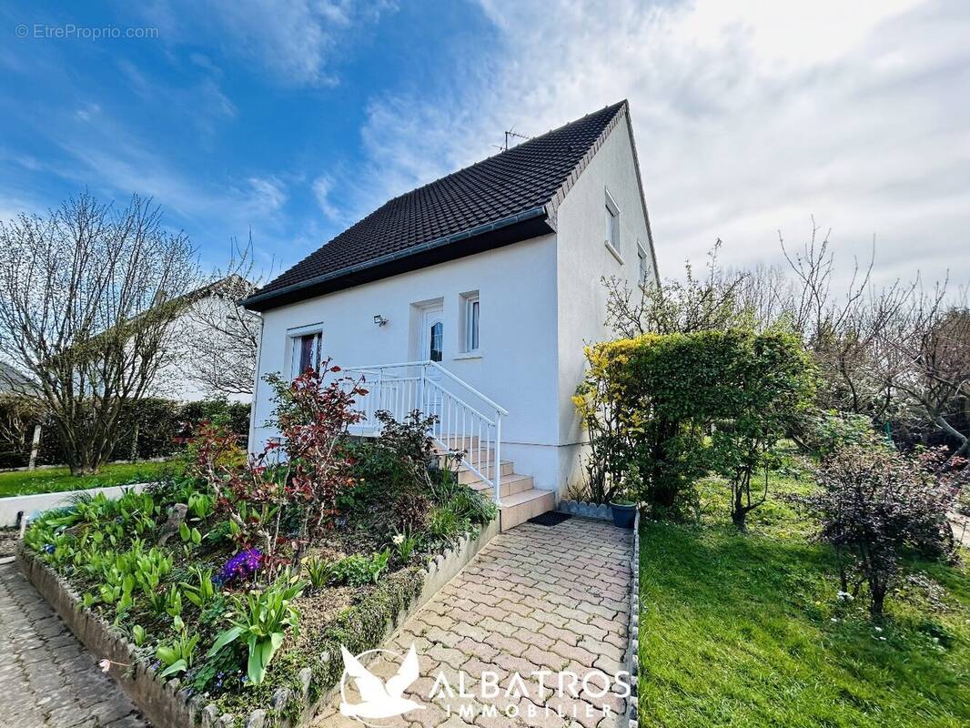 Maison à OUISTREHAM